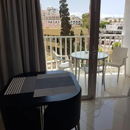 Torres De Yomely Americas アパート