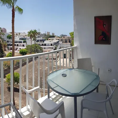 Torres De Yomely Americas * Playa de las Americas (Tenerife)